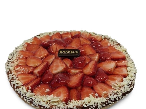 Verse aardbeienvlaai